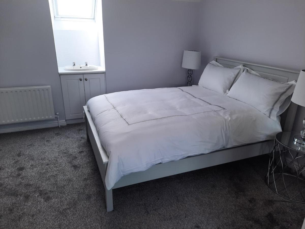 4 Bedroom, 15 Min To Limerick City Quiet Retreat. Eksteriør bilde