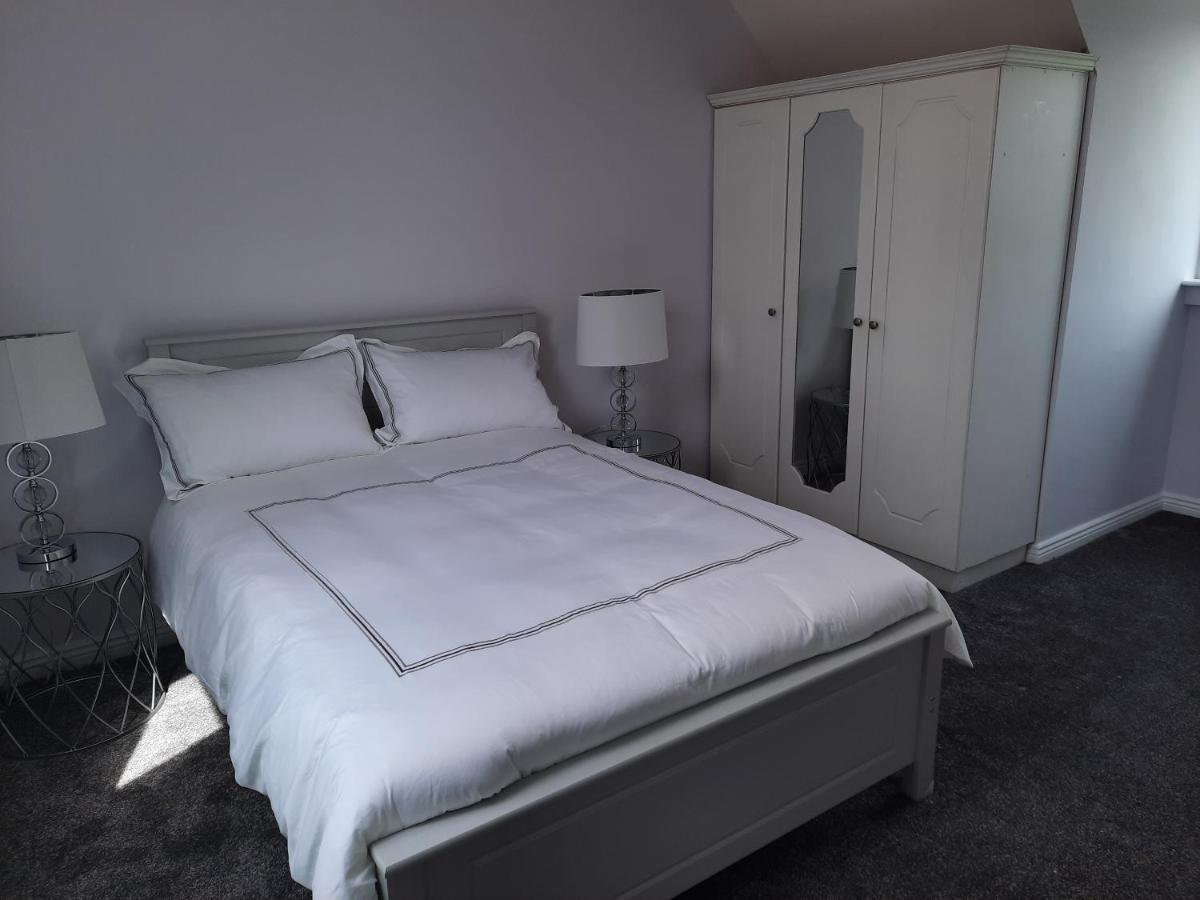 4 Bedroom, 15 Min To Limerick City Quiet Retreat. Eksteriør bilde