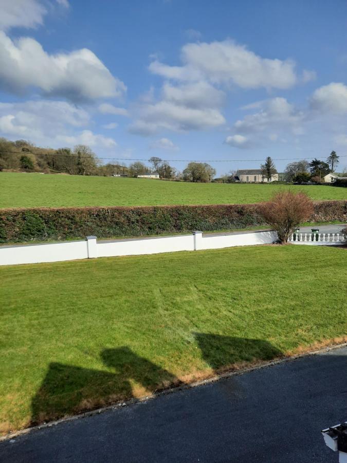4 Bedroom, 15 Min To Limerick City Quiet Retreat. Eksteriør bilde